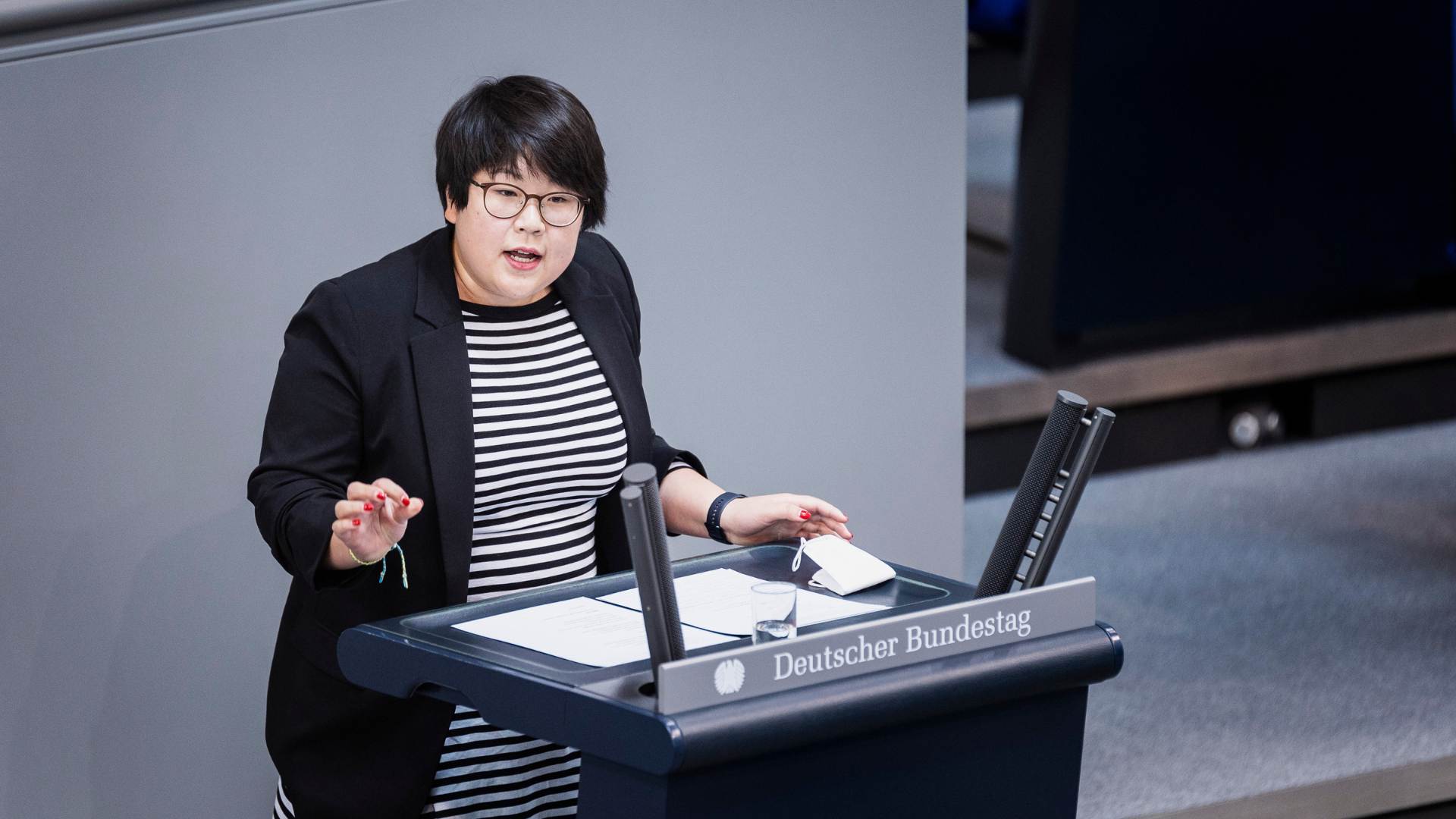 Ye-One Rhie, SPD-Abgeordnete aus Aachen, im Bundestag